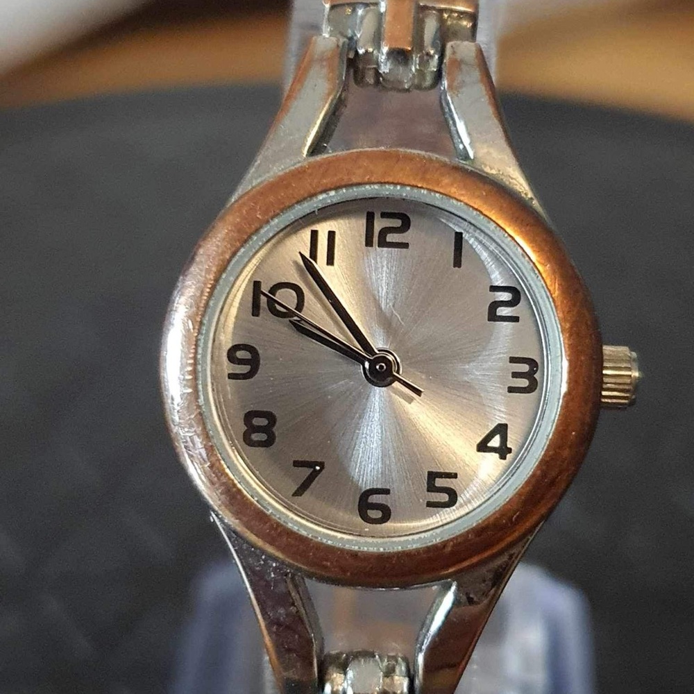 🦋10/$20🦋 FMDOTT010 Silver Stainless Steel Women's Watch